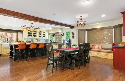 San Diego House | Luxury San Diego 5 Bedroom Oasis