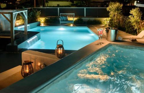 Megalochori Villa | Luxury Santorini Villa 4 Bedroom Villa Secluded Location & Private Pool Megalochori