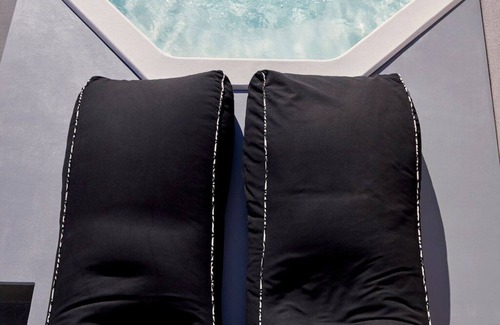 Finikia Villa | Luxury Santorini Villa | Superior Villa | Private Heated Plunge Pool | Sea.