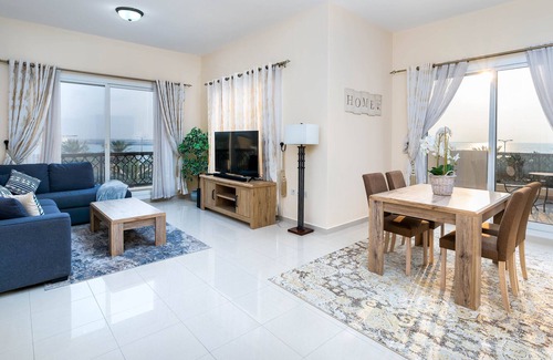 Bab Al Bahr Apartment | Luxury Sea View 1B Apartment in RAK