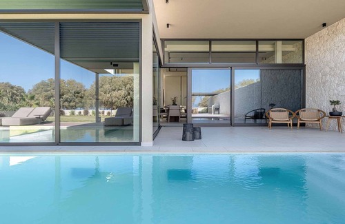 Tavronitis Villa | Luxury Seafront Crete Villa | Villa Nautica | 4 Bedrooms | Private Infinity.