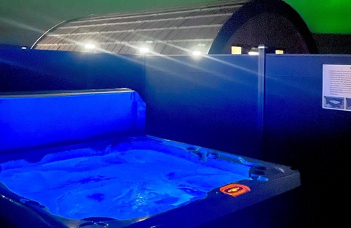 Keiss House | Luxury seafront glamping pod with private patio and Hydropool Jaccuzi