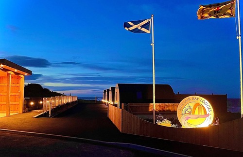 Keiss House | Luxury seafront glamping pod with private patio and Hydropool Jaccuzi