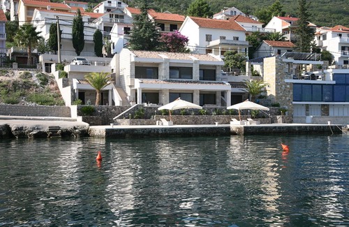 Krasici Villa | Luxury seafront villa Krasici