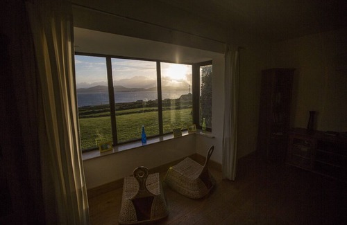 Caherdaniel Cottage | Luxury Seaside Cottage, Stunning Ocean Views, Waterville, Ring of Kerry