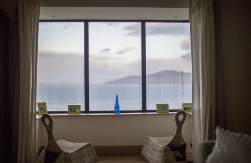 Caherdaniel Cottage | Luxury Seaside Cottage, Stunning Ocean Views, Waterville, Ring of Kerry