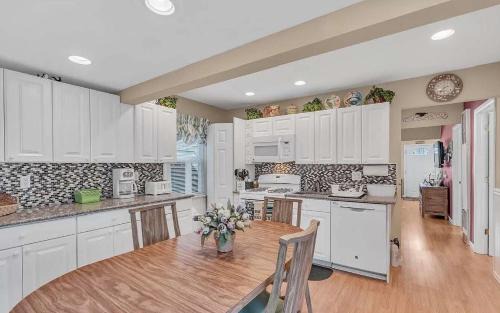 Seaside Heights House | Luxury Seaside Getaway! Sleeps 7