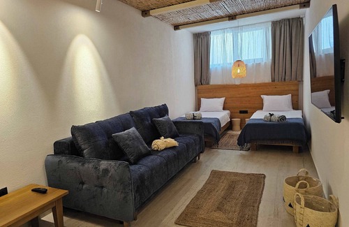 Bar Villa | Luxury Seaside Villa with Pool & Beach Access