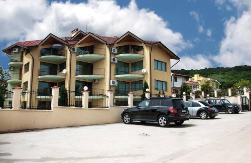 Balchik Apartment | Luxury Seaview 2-bedroom Apartments Blue Elephant