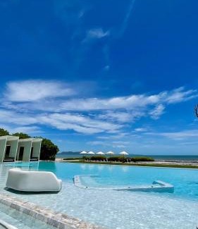 Na Chom Thian Apartment | Luxury Seaview Condo