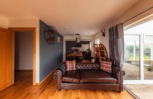 Isle of Skye Apartment | Luxury Seaview Cottage by Fairy Pools