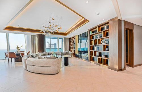 Manama Apartment | Luxury Seaview Penthouse Harbour Heights