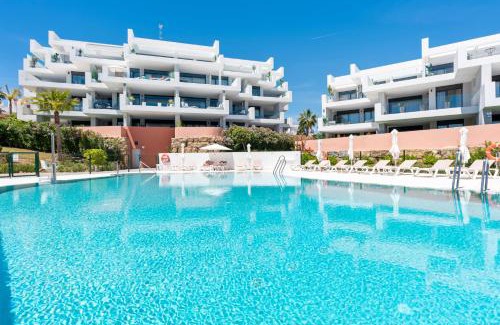 Puerto de la Duquesa Apartment | Luxury Seaview Resort Apartment