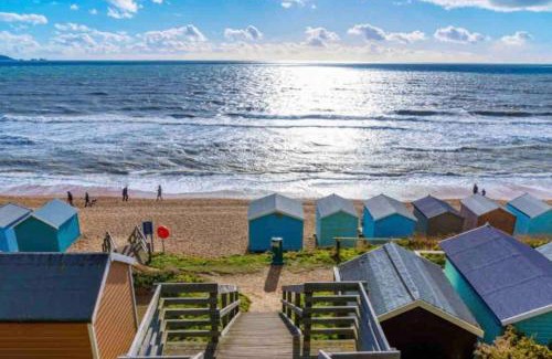 New Forest District Ski Chalet | Luxury SeaWay sleeps 12, playroom/xbox