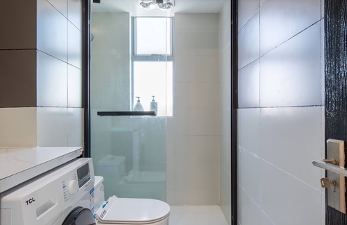 Downtown Shanghai Apartment | Luxury Shanghai Suite - Floor heating, Views, French Concession, subway 5 mins