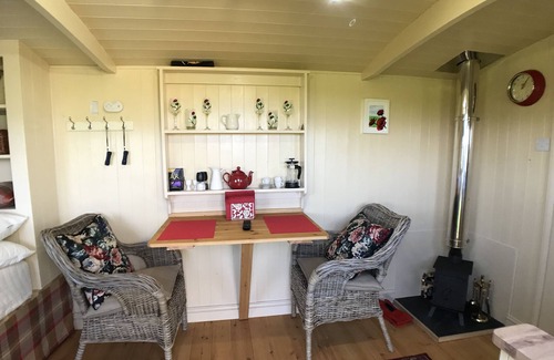 Coldingham Cabin | Luxury Shepherd's Hut (The Rowan) at Templehall