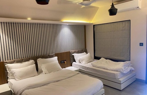 Mount Abu Villa | LUXURY SIDDHANT VILLA JUST 5 MINUTES WAKABLE FROM NAKKI LAKE MOUNT ABU