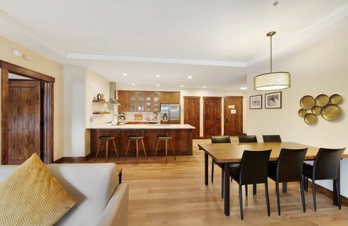 Breckenridge Condo | Luxury ski-in 2BR Crystal Peak condo w/world-class amenities & shuttle to ski!