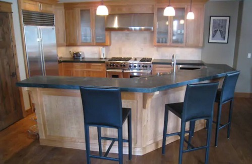Salt Lake Mountain Resorts House | Luxury ski-in townhome in Solitude Resort