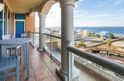 Pensacola Beach Condo | Luxury Sky Home Bay Views Sleeps 7 Balcony Grill