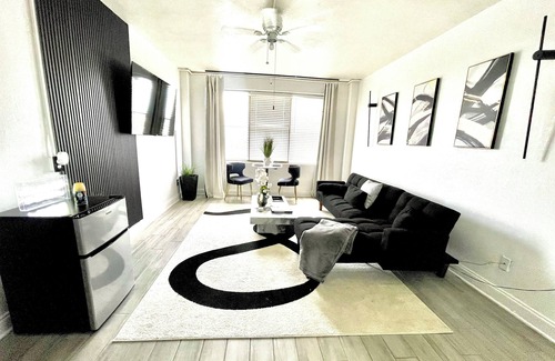Downtown Jacksonville Condo | Luxury Skyrise Condo Downtown Jax