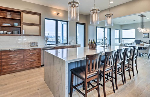 Santa Rosa House | Luxury Sonoma County Home w/ Hot Tub!