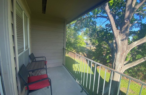Southbelt/Ellington Apartment | Luxury South-Houston Apt