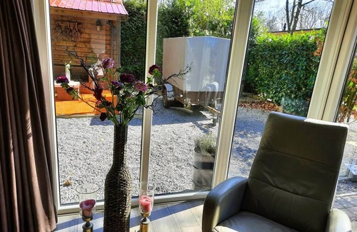 Municipality of Epe Ski Chalet | Luxury, space, comfort and nature for two: The Veluwe Happy Together!