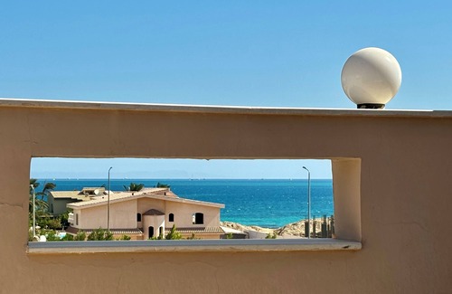 Al Ahyaa Apartment | Luxury spacious rooftop apartment with private rooftop terrace and sea view.