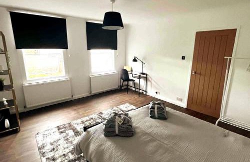 Selhurst Apartment | Luxury, Spacious 1 Bedroom Flat