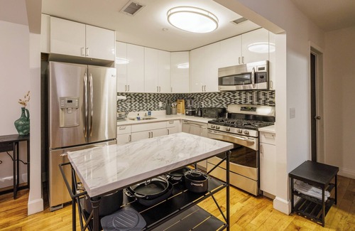 Chinatown Apartment | Luxury Spacious 1bedroom in central East Village/Union Square