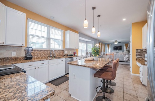 Montpelier House | Luxury & Spacious 5 BRS Near DC and Metro Station with Free Parking