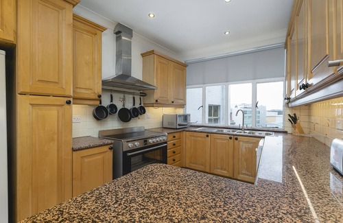 St. Johns Wood Apartment | ' Luxury & Spacious AirCondisioned 4 Bed 4 Bath Apartment '
