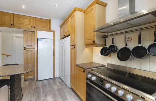 St. Johns Wood Apartment | ' Luxury & Spacious AirCondisioned 4 Bed 4 Bath Apartment '
