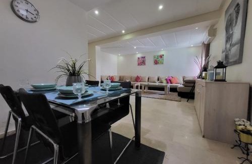 LA GIRONDE Apartment | Luxury Spacious Apartment Midtown Casablanca