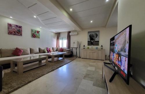 LA GIRONDE Apartment | Luxury Spacious Apartment Midtown Casablanca