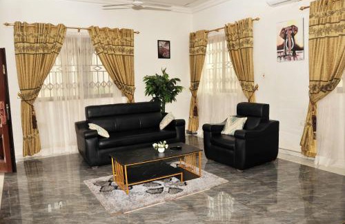 Kumasi Apartment | Luxury Spacious Apartment