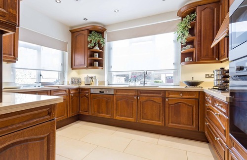 Bayswater House | Luxury Spacious Beautiful Town House In The Heart Of London