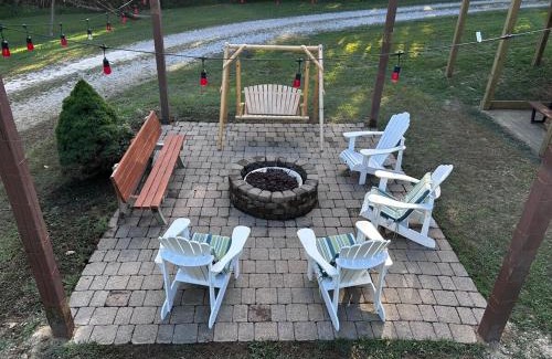 Logan House | Luxury Spacious Cabin Hot Tub, Theater, 5 Acres in Hocking Hills