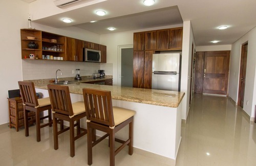P Chahue Condo | Luxury Spacious Condo with Gorgeous Ocean & Marina Views