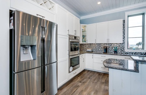 Villa Segunda House | LUXURY, SPACIOUS BEACH HOUSE! 5 Bedrooms & 7 Baths, Pool, Hot tub, Game room.
