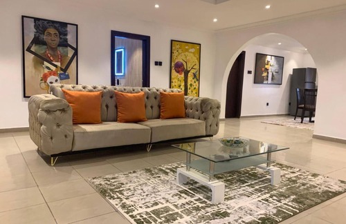 Port Harcourt Apartment | Luxury Standard Suite