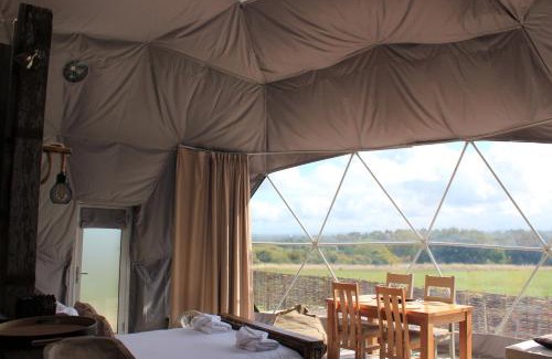 Cuddesdon House | Luxury Star Gazing Dome 2 JUPITER with cozy log burner