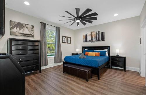 Riverside Heights House | Luxury Stay Heated Pool and Hot Tub Fenced Yard