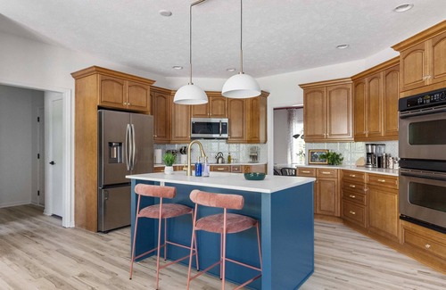 West Omaha House | Luxury Stay, Prime Spot, Games, BBQ & Fenced Yard