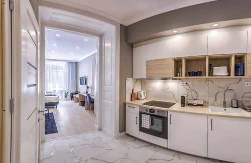 Belso-Ferencvaros Apartment | Luxury Studio for TREASURE SEEKERS