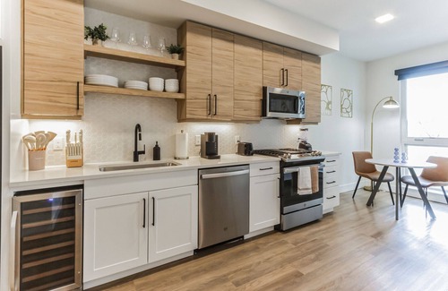 Uptown Apartment | Luxury Studio, Gym, Spa, Garage Parking, Safe 314