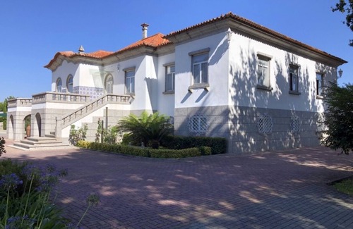 Ronfe Apartment | Luxury studio in Guimarães!