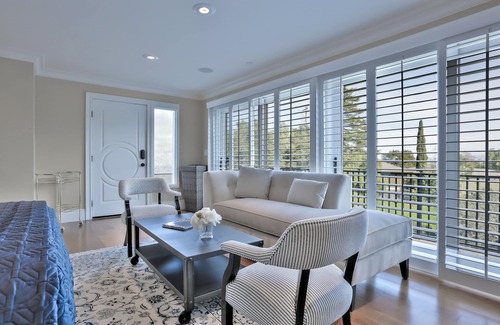 Redwood City Apartment | Luxury Studio in the heart of Silicon Valley