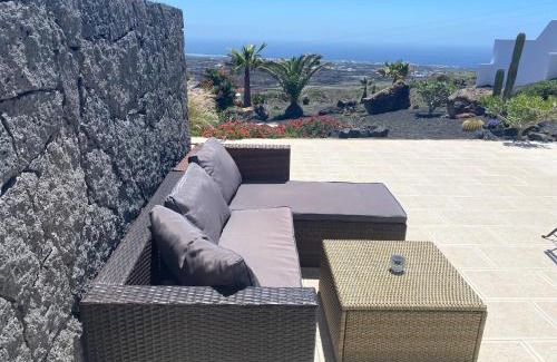 La Asomada Apartment | Luxury studio, sea view, pool